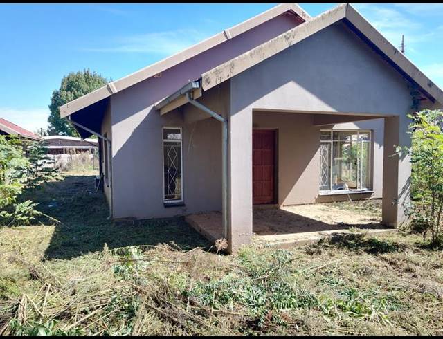 4 BEDROOM HOUSE FOR SALE IN KLIPRIVIER
